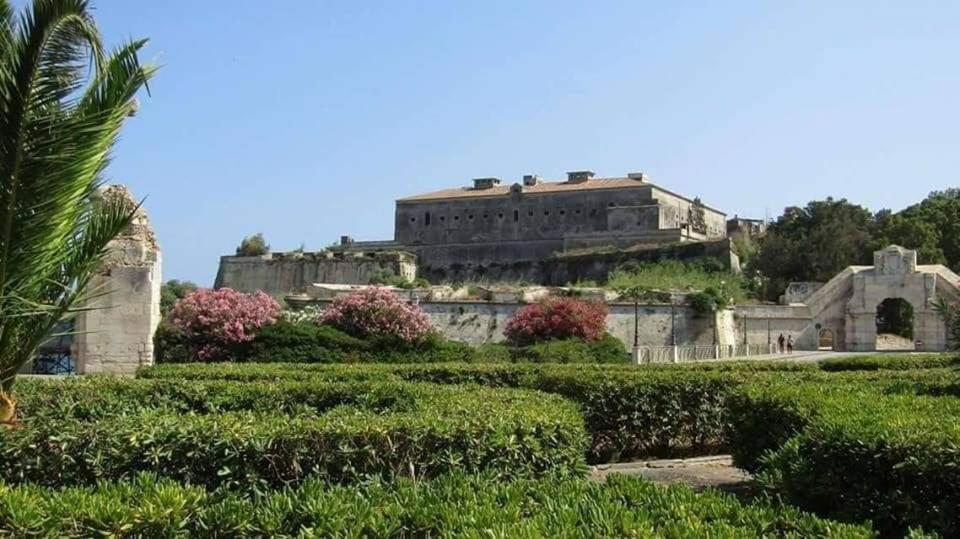 Casa Porta Spagnola Augusta Bagian luar foto